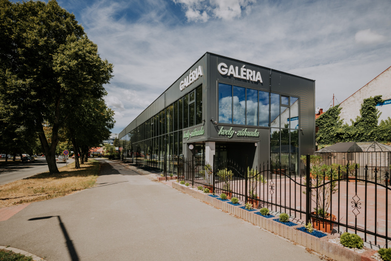  Referencie / Záhradná Galéria - foto